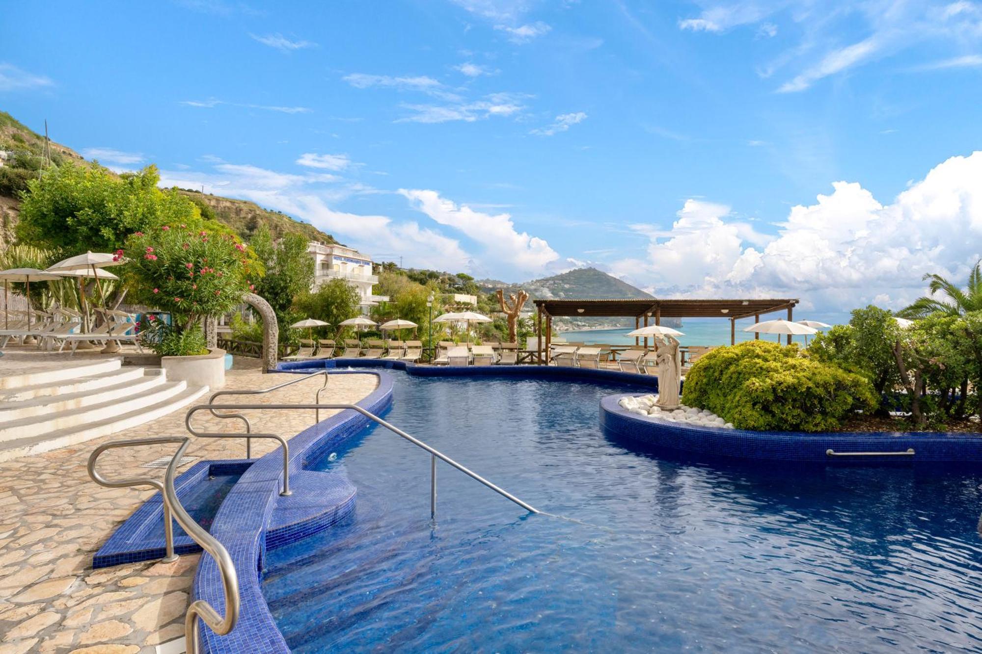 Miramare Sea Resort & Spa Sant'Angelo  Zewnętrze zdjęcie
